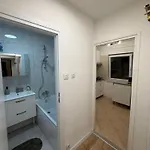 Jednoosobowy Do Wynajecia W Mieszkaniu